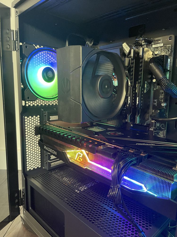 Komputer do gier Intel I5 12600kf rx 7900 XT 32 gb