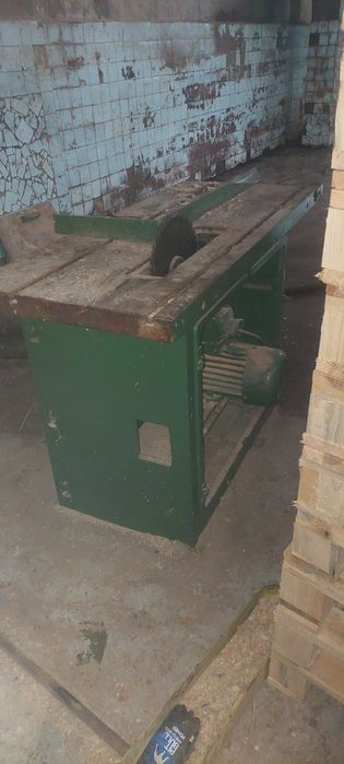 Деревообробне обладнання