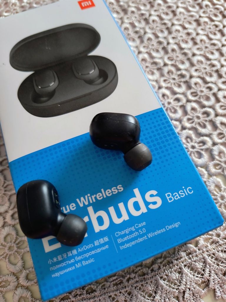 Słuchawki bezprzewodowe Mi Earbuds