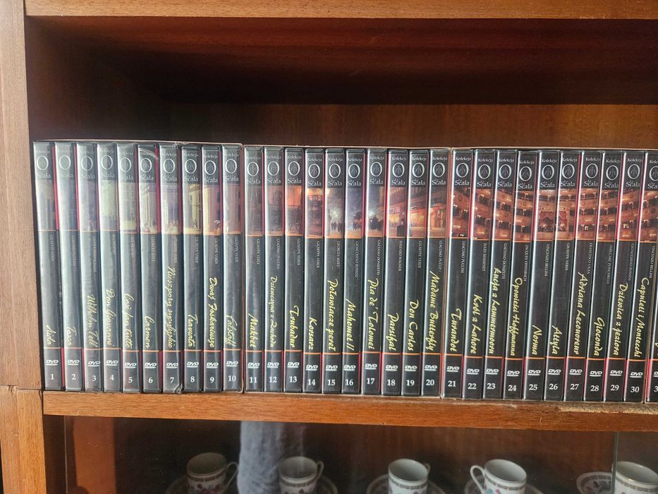 Najsławniejsze opery świata - Kolekcja płyt DVD (70szt.)