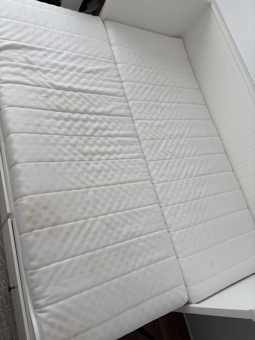 HEMNES Leżanka z 3 szufladami, 2 materace