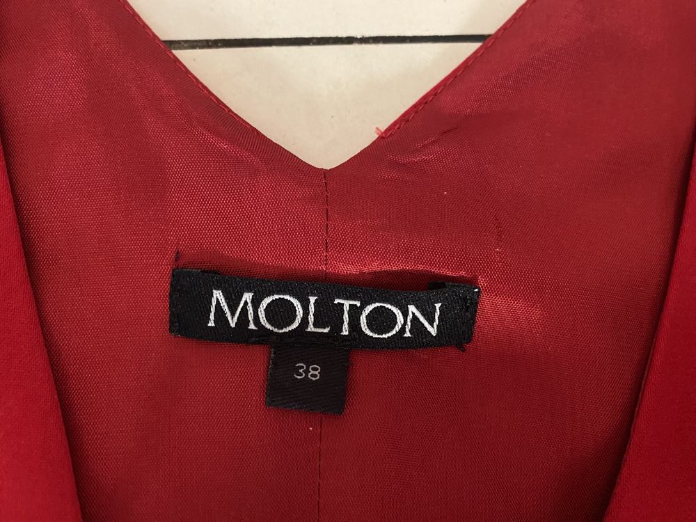 Sukienka wieczorowa czerwona Molton r. 38
