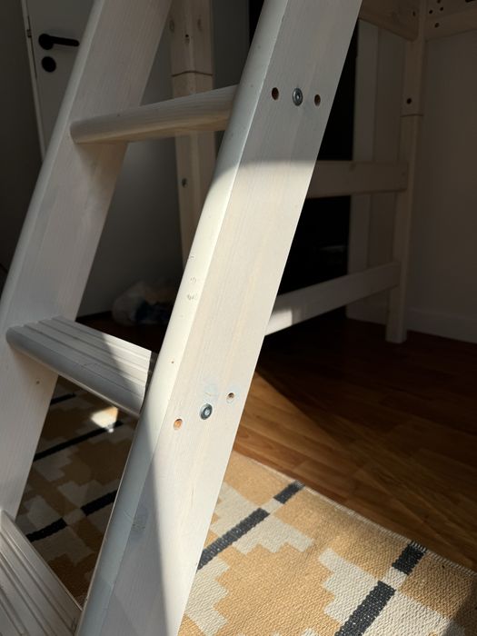 Flexa łóżko piętrowe półwysokie bielone z łóżniem niskim sttan dobry