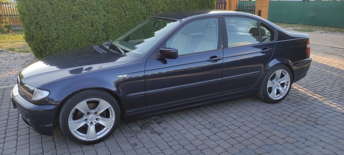 BMW 318d, skóra, zadbany, koła 17, hak