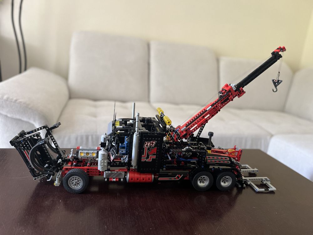 Lego Technic 8285 Tow Truck