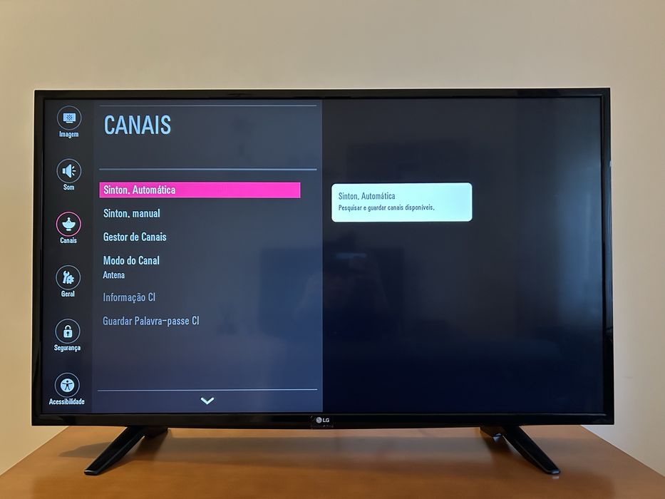 TV LG muito bom estado