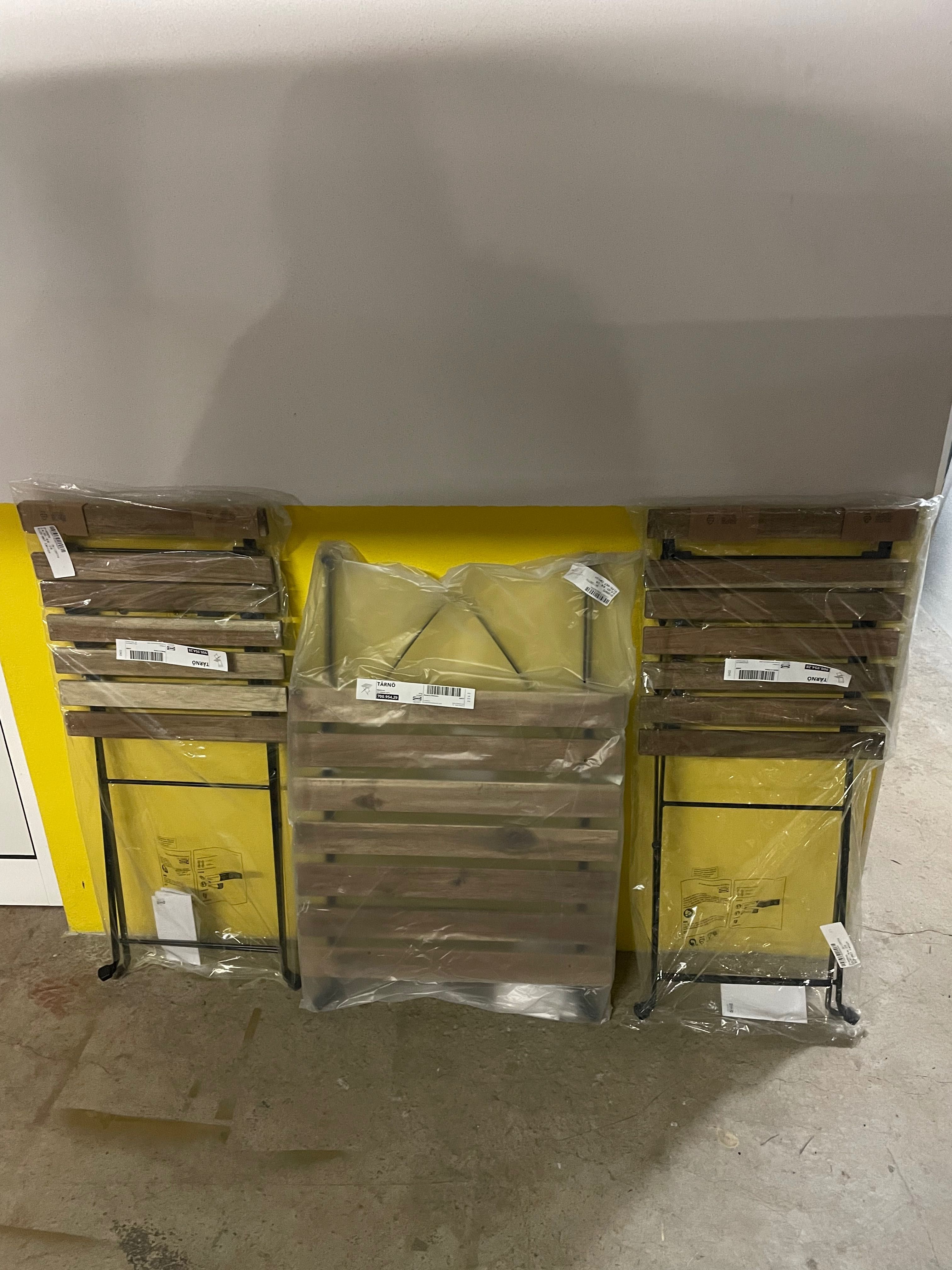 Mesa e 2 cadeiras IKEA Novas