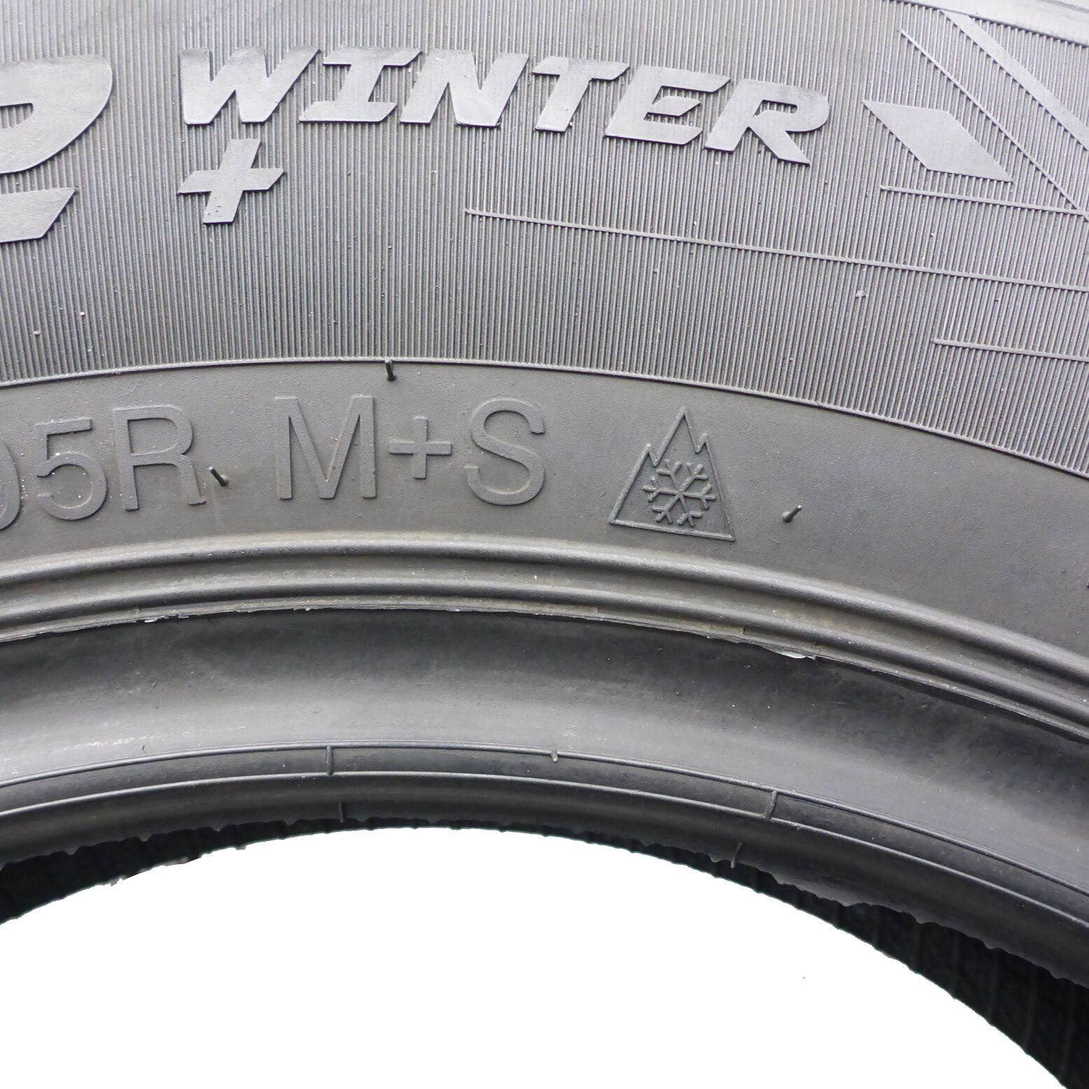 Opony 195/75/16C Vredestein 195/75R16C 107/105R Zimowe 2024 8,2-9mm