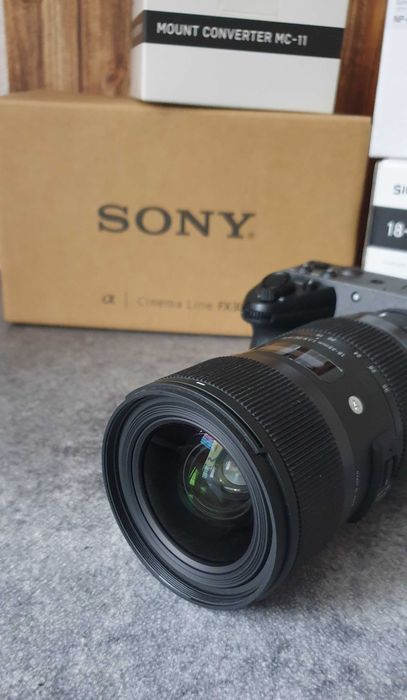 Sony FX30 + Sigma MC-11 + Sigma 18-35mm f/1.8 – Stan bardzo dobry