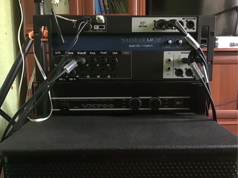 Продам цифровий мікшерний пульт Soundcraft UI16. Стан  відмінний.