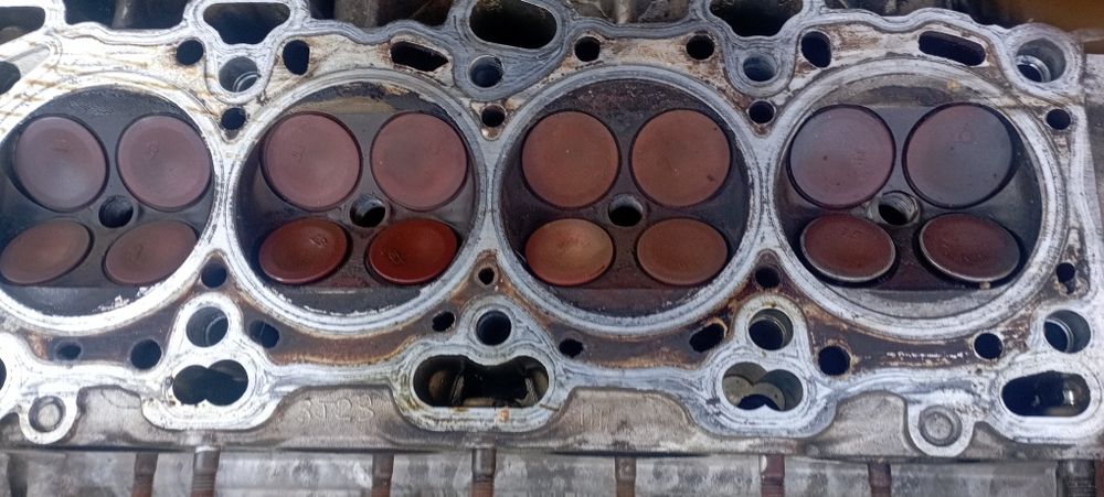 Головка блока циліндрів  мотора 4g63