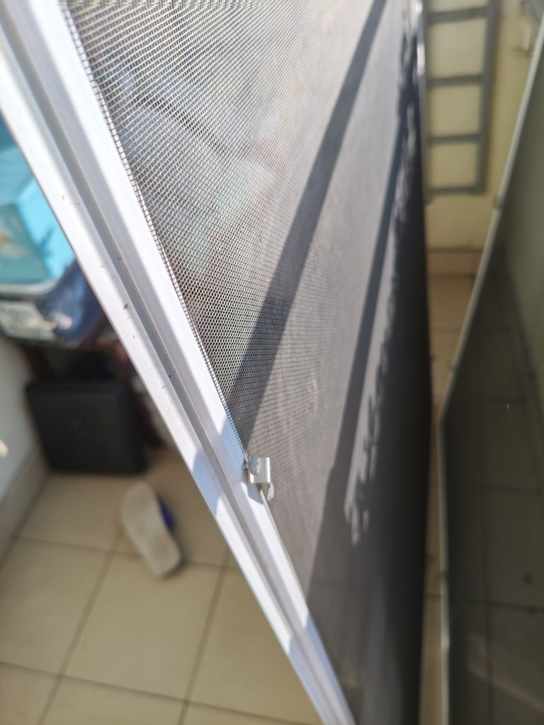 Moskitiera w ramce aluminiowej gotowa 2 szt.