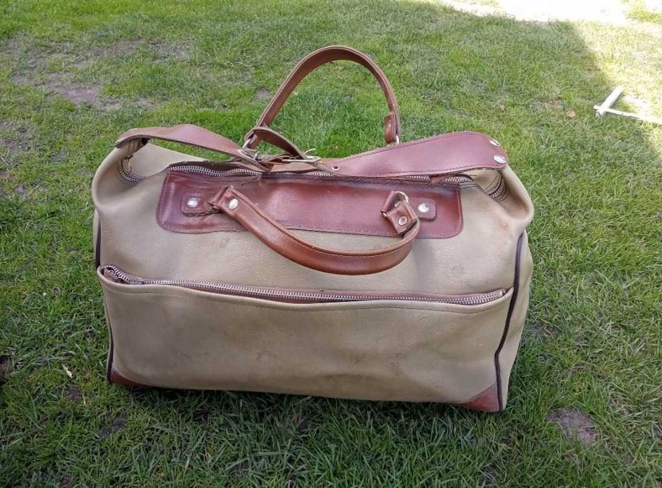 stara torba podróżna