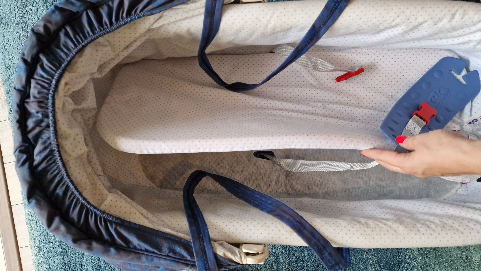 Alcofa bebé para carro marca Baby Confort