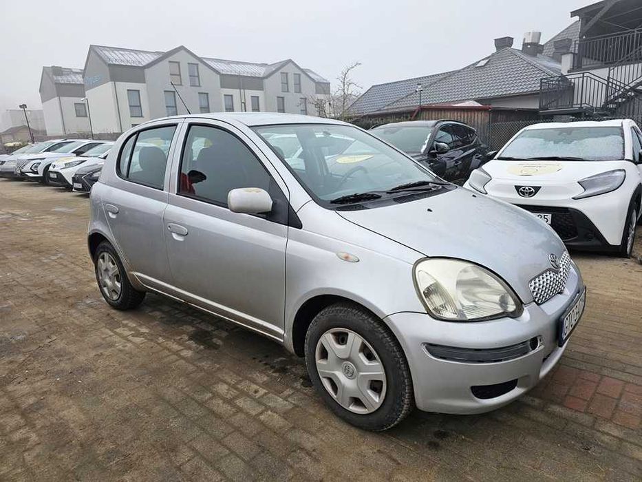 Toyota Yaris 2004r/opłaty aktualne/1.4diesel/75KM/5drzwi/klima/okazja