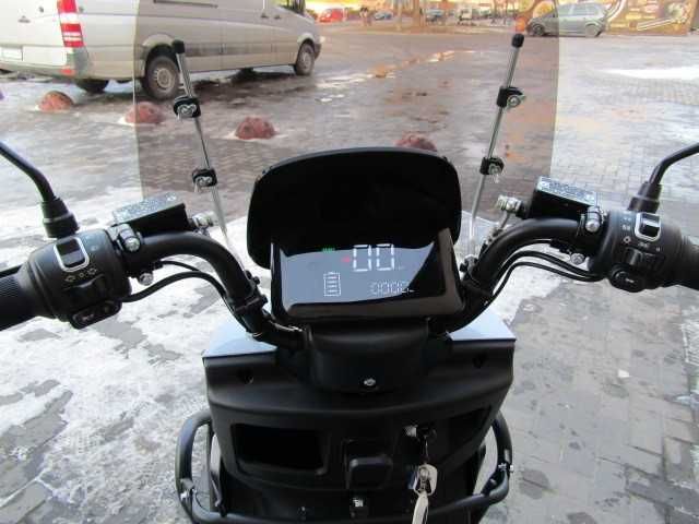 Скутер акумуляторний Forte R2
