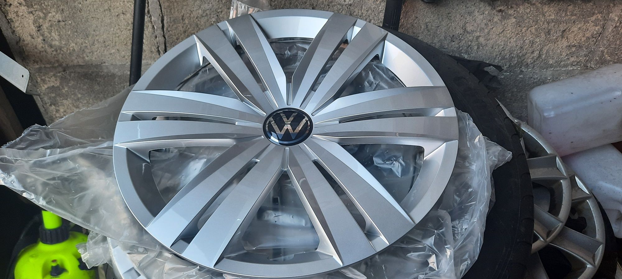 Nowe oryginalne kołpaki 16" Volkswagen +Gratis
