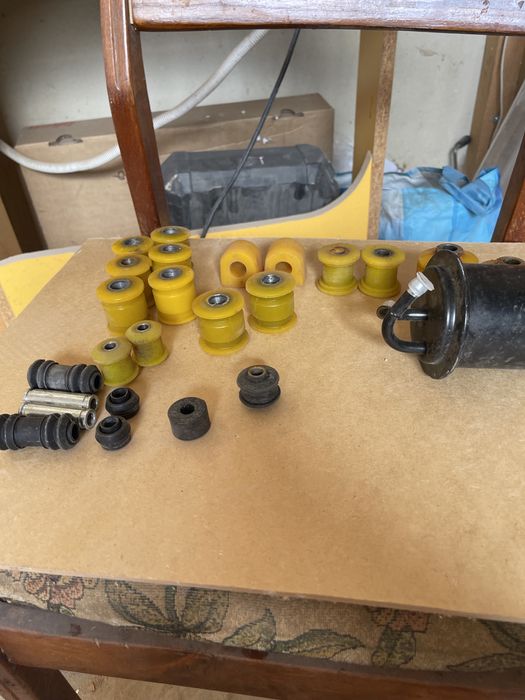 Субару легасі Поліуретанові салінтблоки підрамнік перед