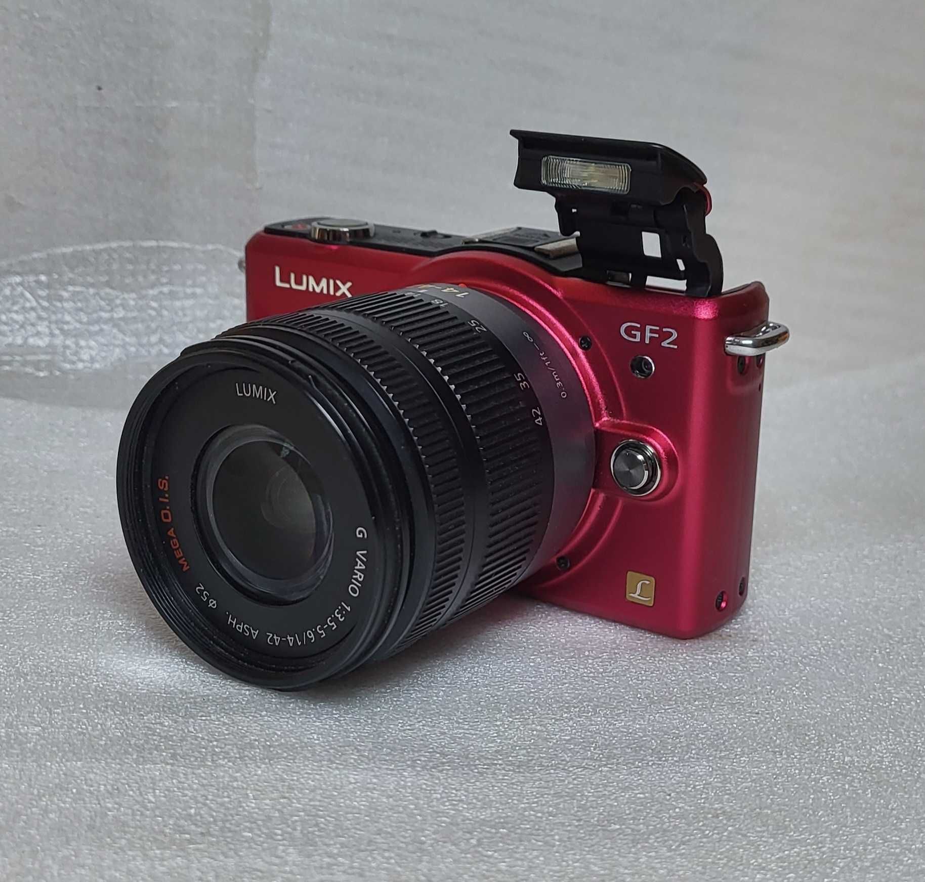 Цифровой фотоаппарат Panasonic Lumix DMC-GF2 + G Vario 14-42мм ASPH