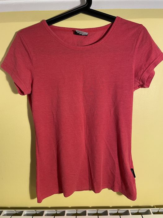 T-shirt czerwono-różowy