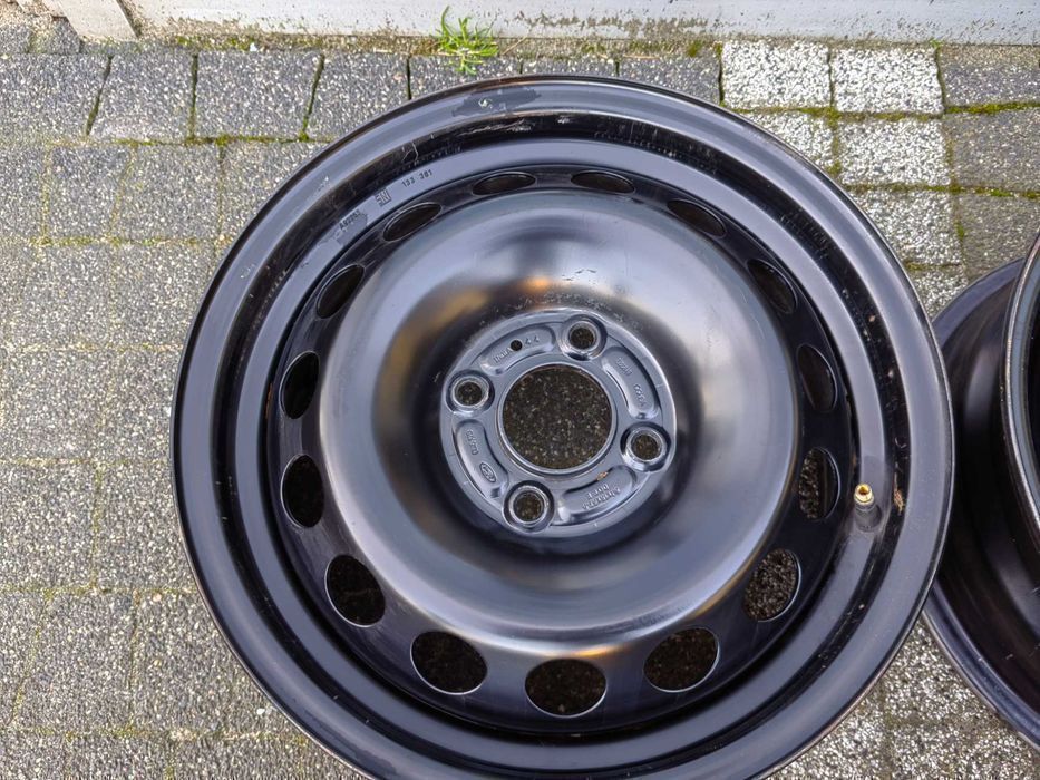 Ford Fiesta EcoSport B-max Courier 15" 6*15 ET37,5 felga stal Connect