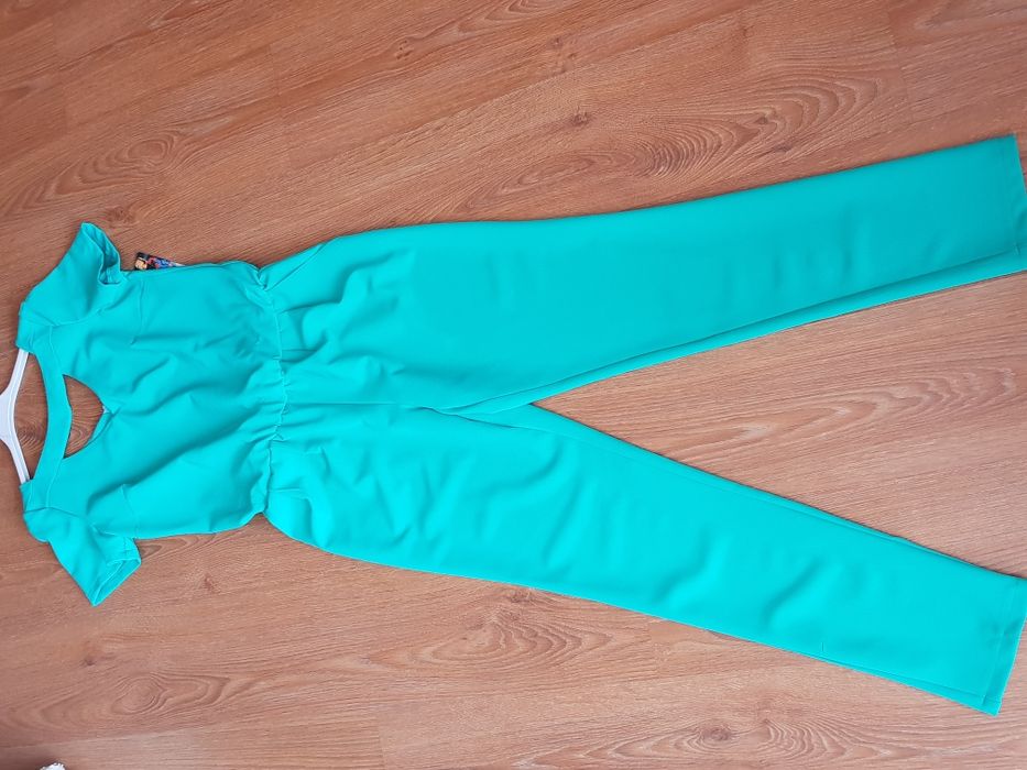 Seledynowy Nowy kombinezon rozmiar z metki 36