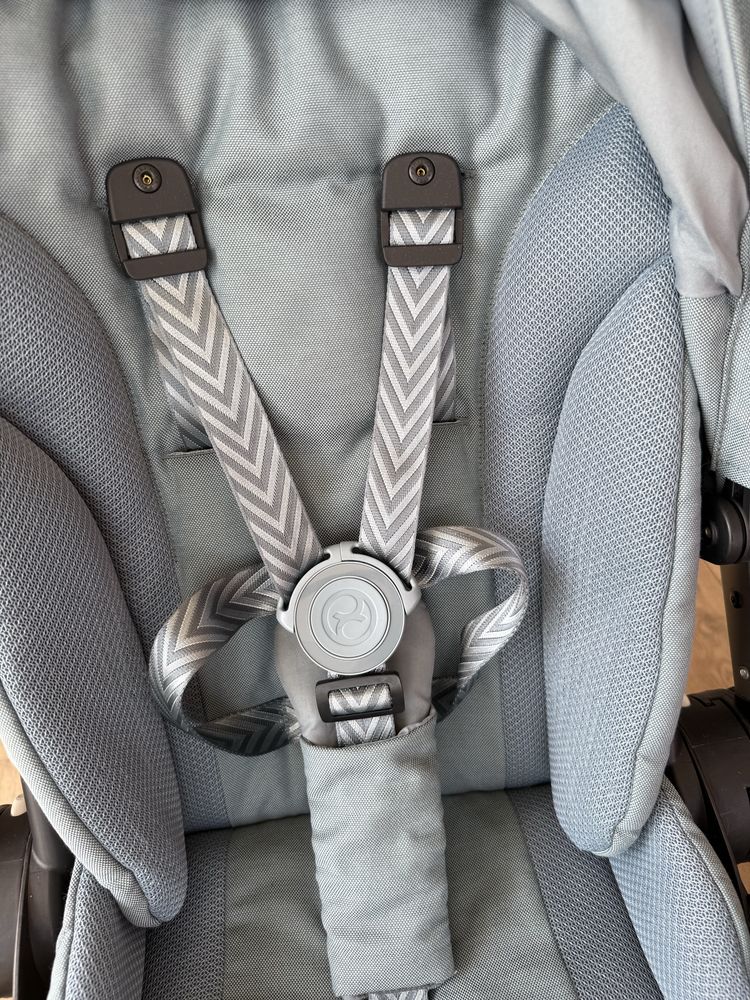 Cybex balios s lux sky blue