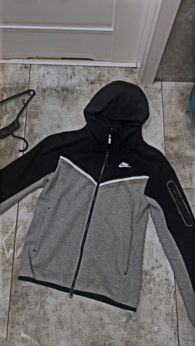 Nike tech flecce