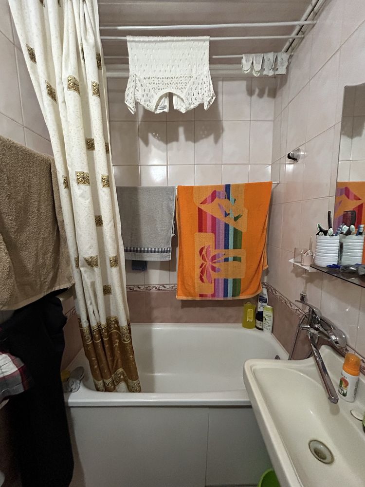 Продам 1к квартиру . Виставка . Проспект миру 60/3 .