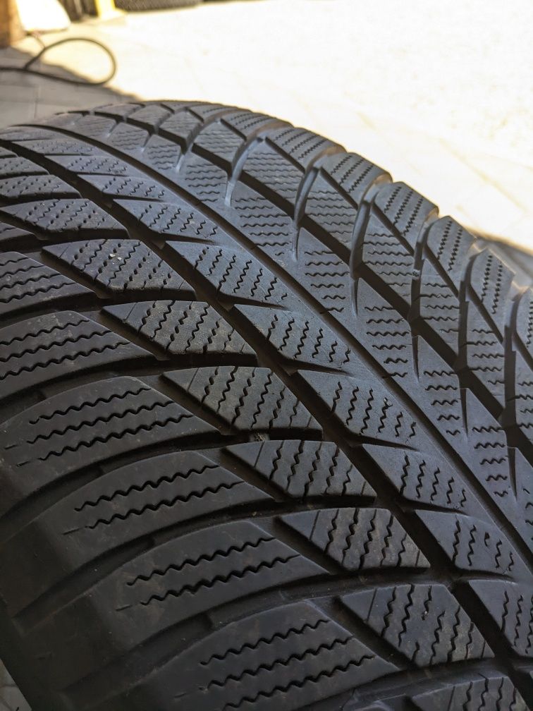 245/50R19 Bridgestone RunFlat зима