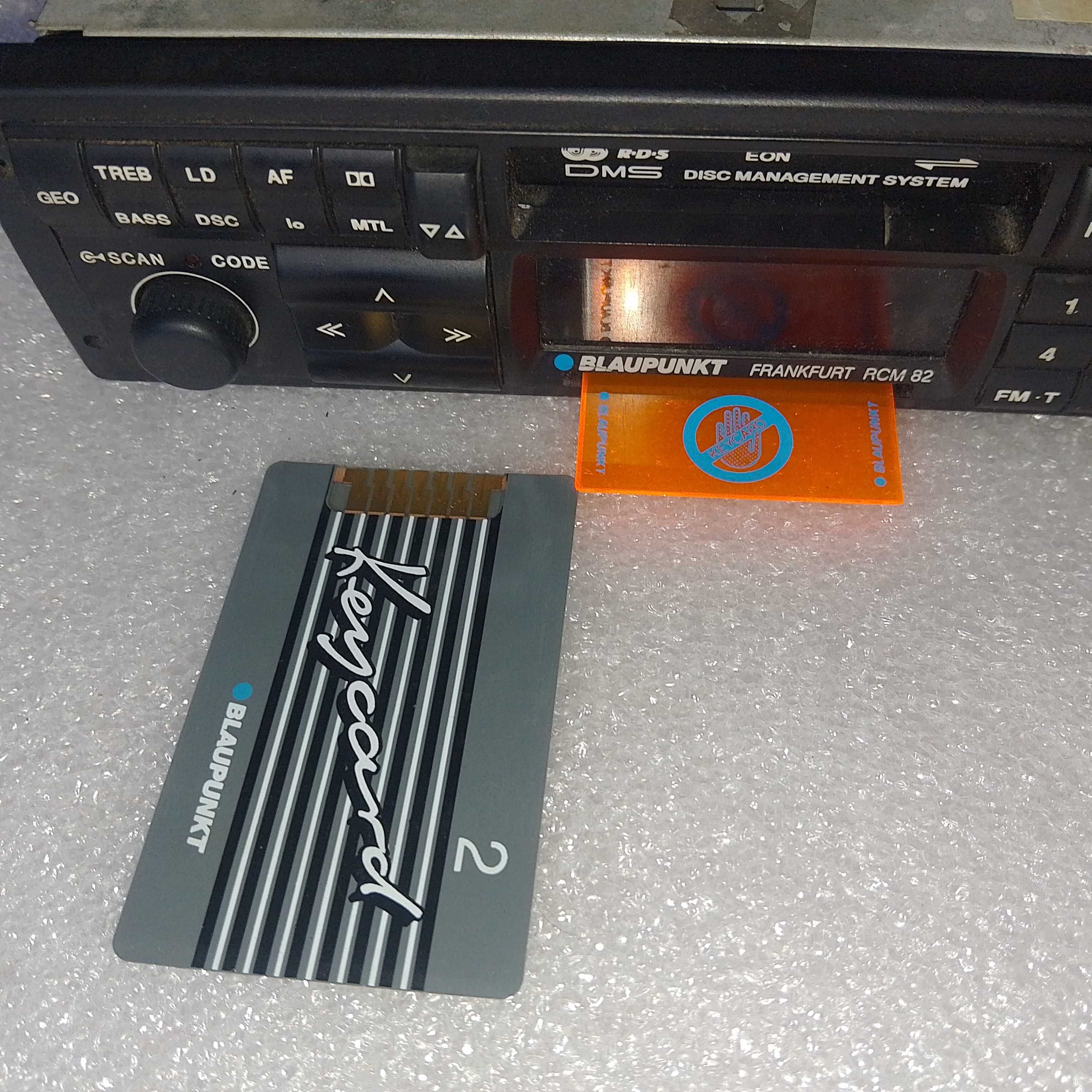 Авто магнітола Blaupunkt RCM 82 радіо + касета