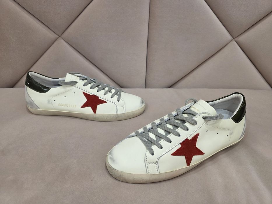 Golden Goose Deluxe Brand.