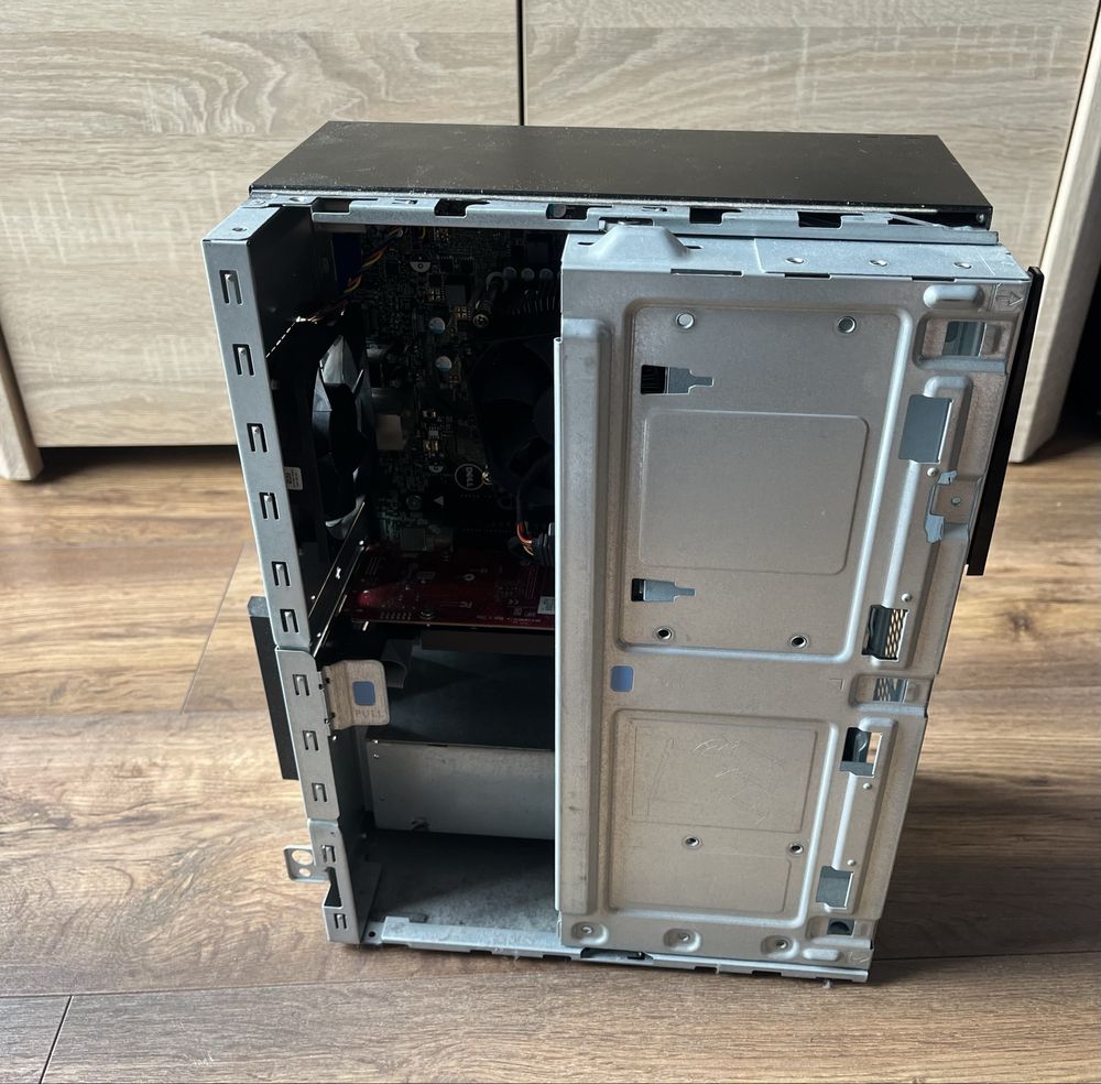 Komputer stacjonarny DELL inspiron