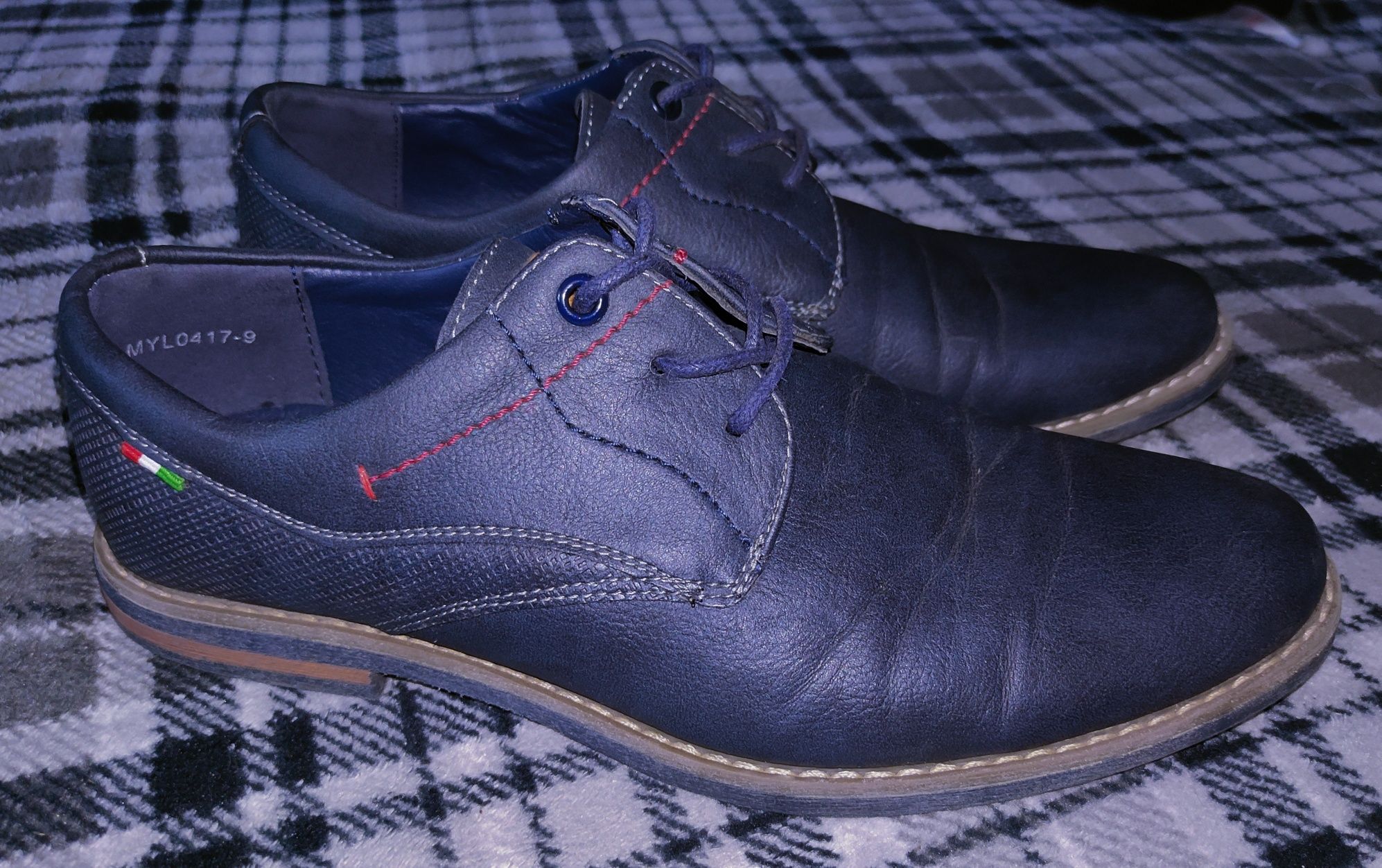 Buty męskie / chłopięce 39