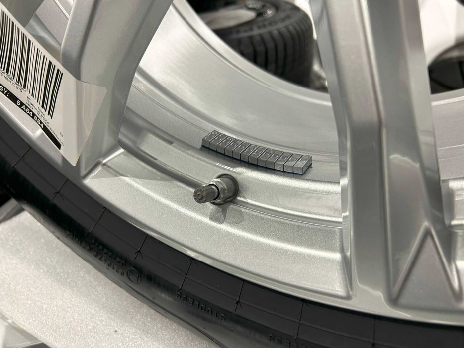 Oryginalne koła zimowe BMW 19 5x112 G01 G45 X3 G02 X4 Pirelli 245/50