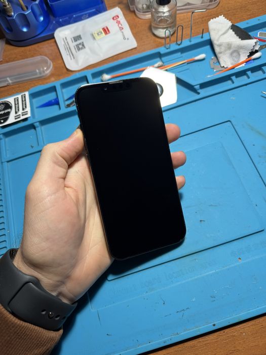Iphone 13 pro на запчастини