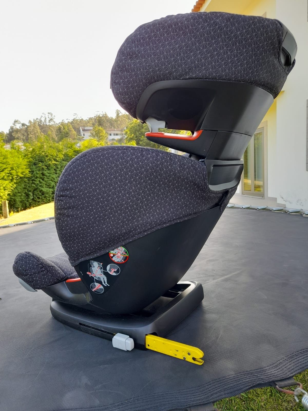 Cadeira Auto BebeConfort Rodifix