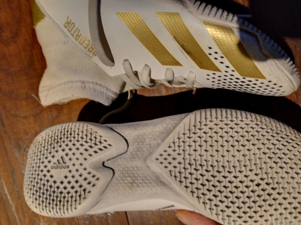 Buty piłkarskie 35.5 turfy halówki korki adidas oryginalne