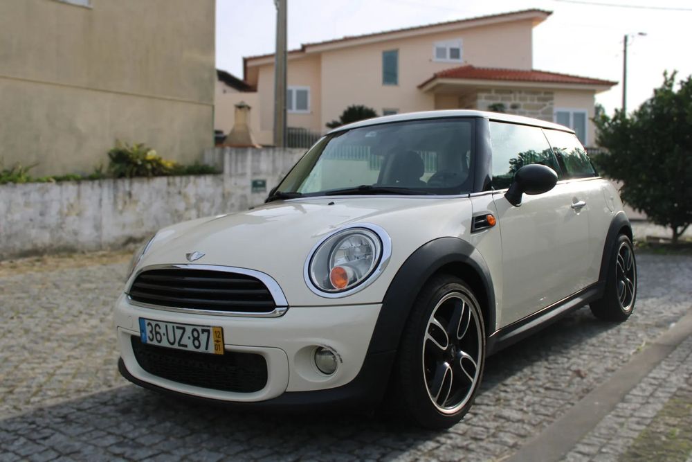 MINI 3 Portas One D