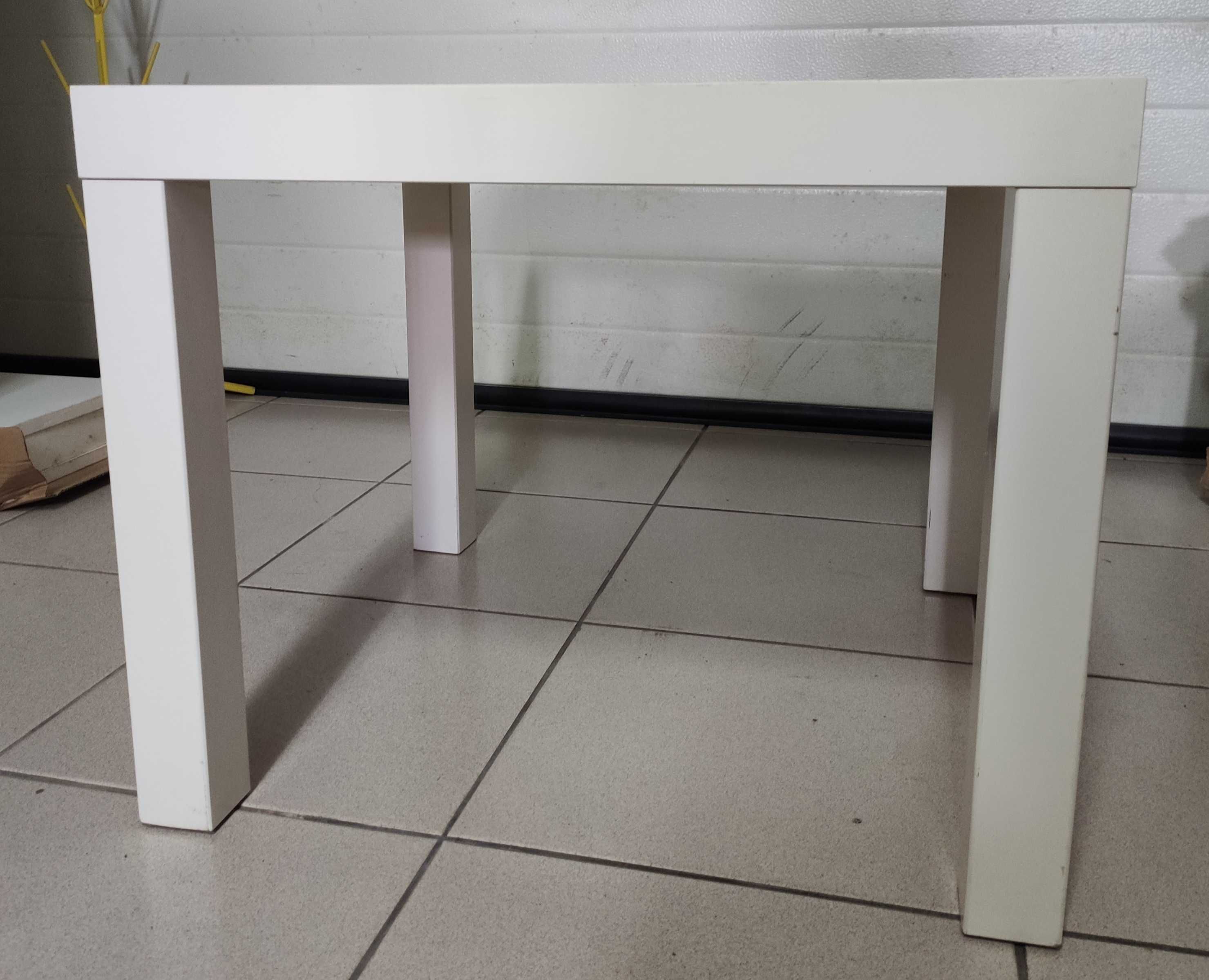 Mesa com cadeira