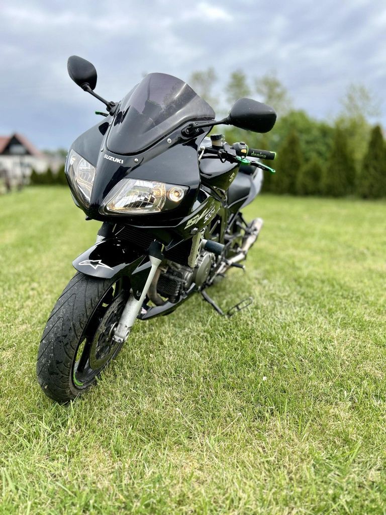 Suzuki SV 1000 czarna rama.