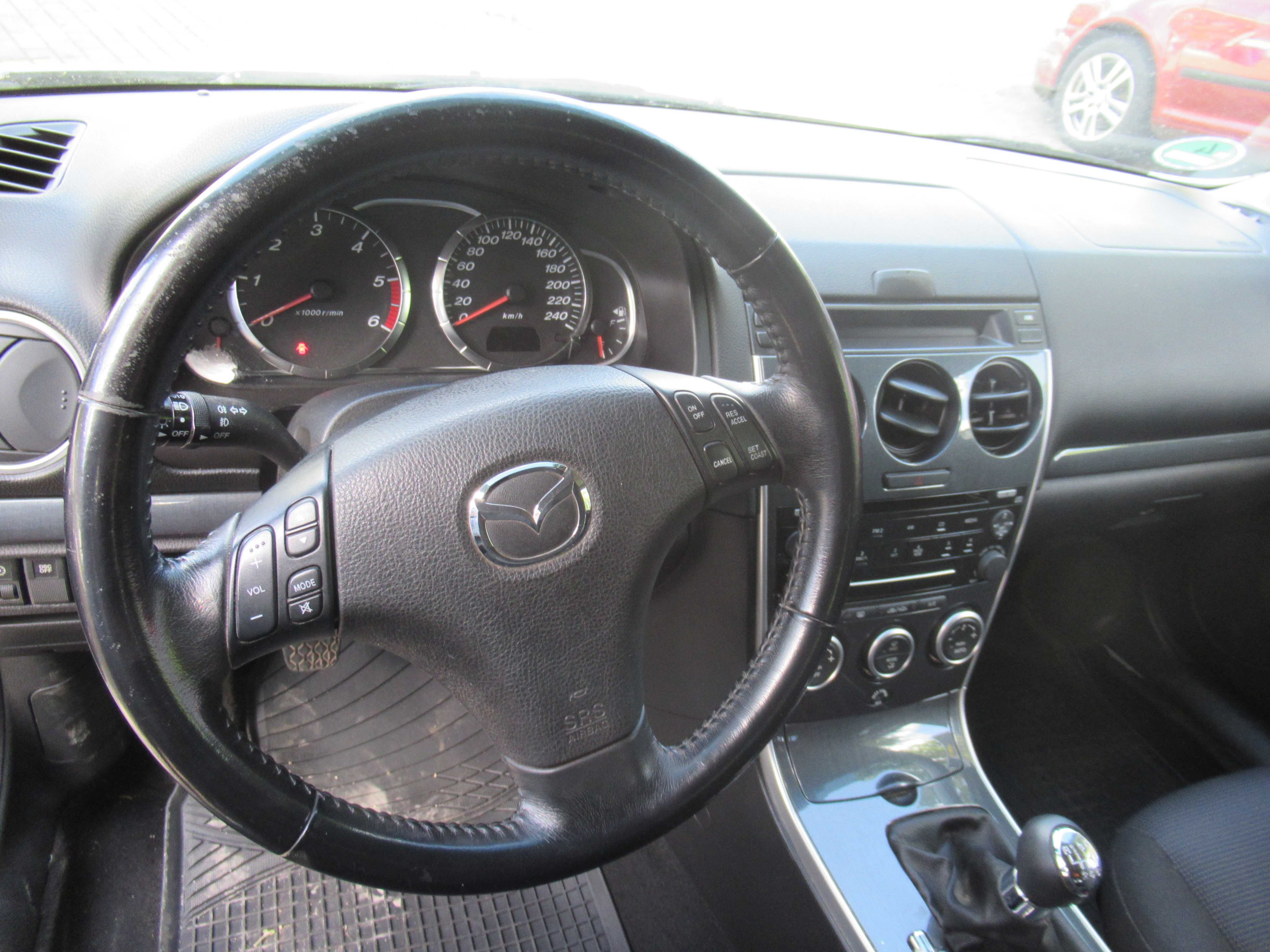 Mazda 6 czerwona kombi benzyna 1.8 piękna 2008r