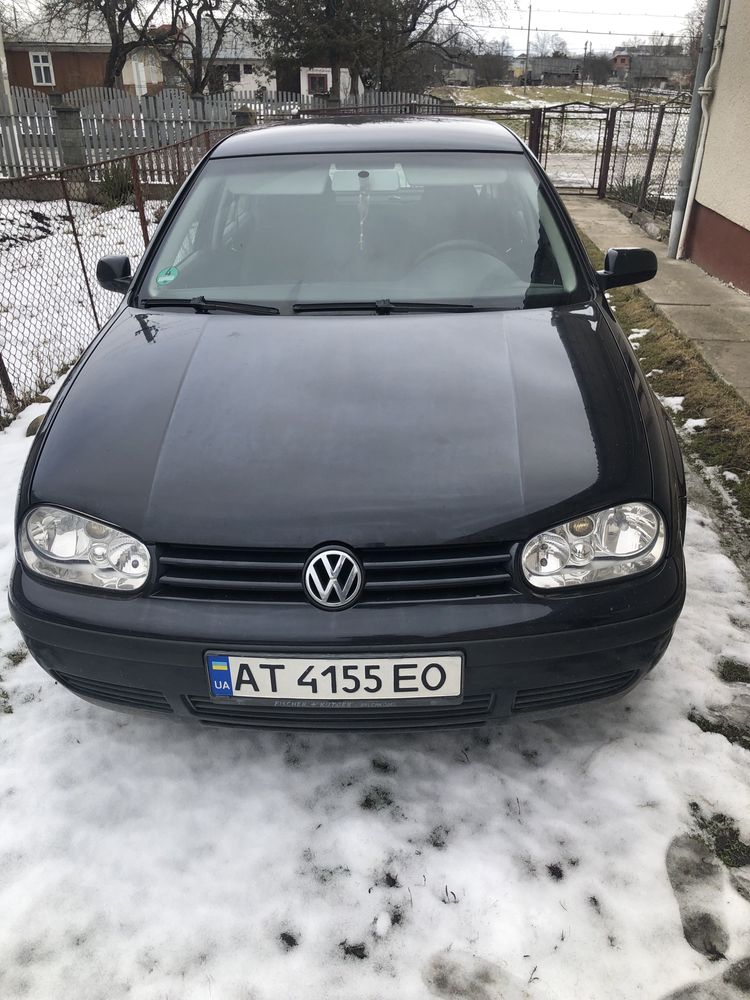 Volkswagen Golf 4 v16