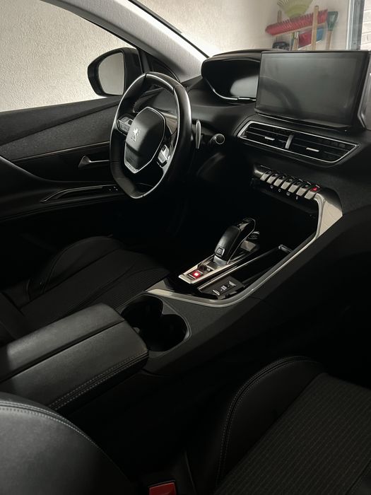 Продам Peugeot 3008 2022 Allure