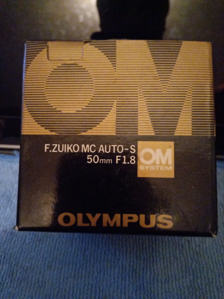 Профессиональный объектив Olympus Zuiko 50мм ,F 1,8