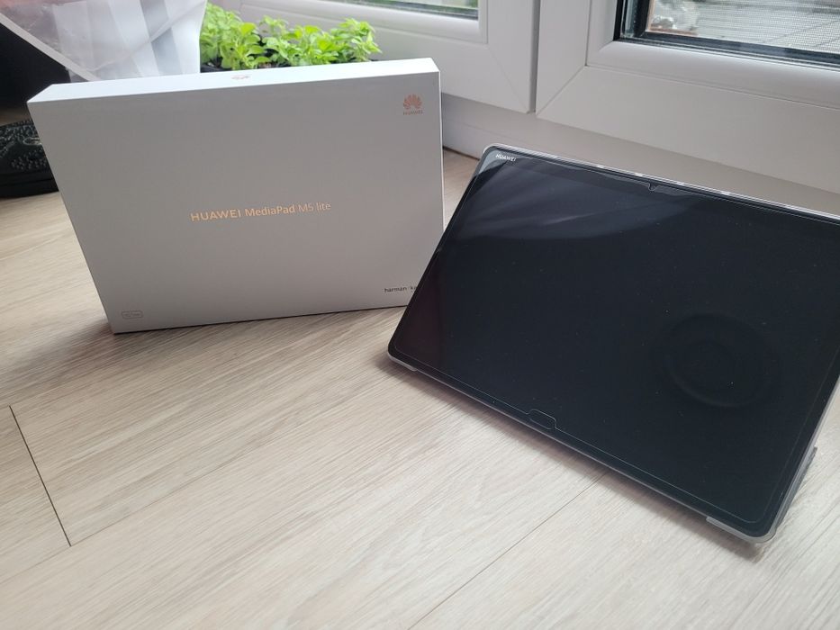 Huawei MediaPad M5 lite 64GB ROM 4GB RAM