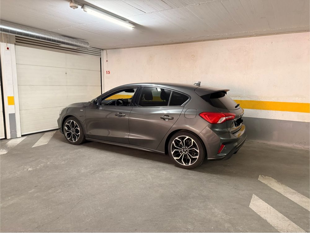 Ford Focus ST Line 1.0 Evoboost 125CV caixa automática