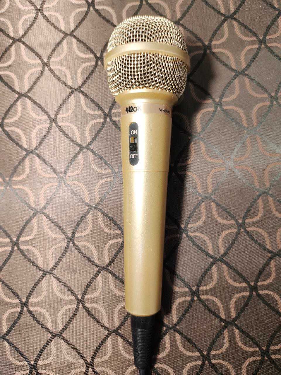 Мікрофон для караоке золотий (Японія)