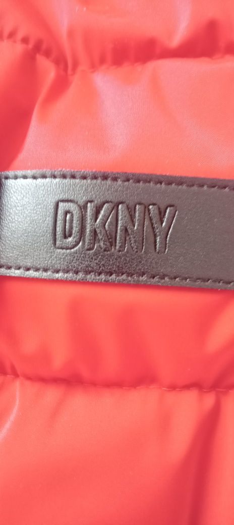 Продаю новую жен.куртку фирмы ,, DKNY '' р-р 48-52 в Запорожье