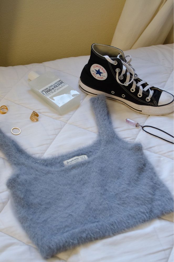 Top azul bebe com pelos